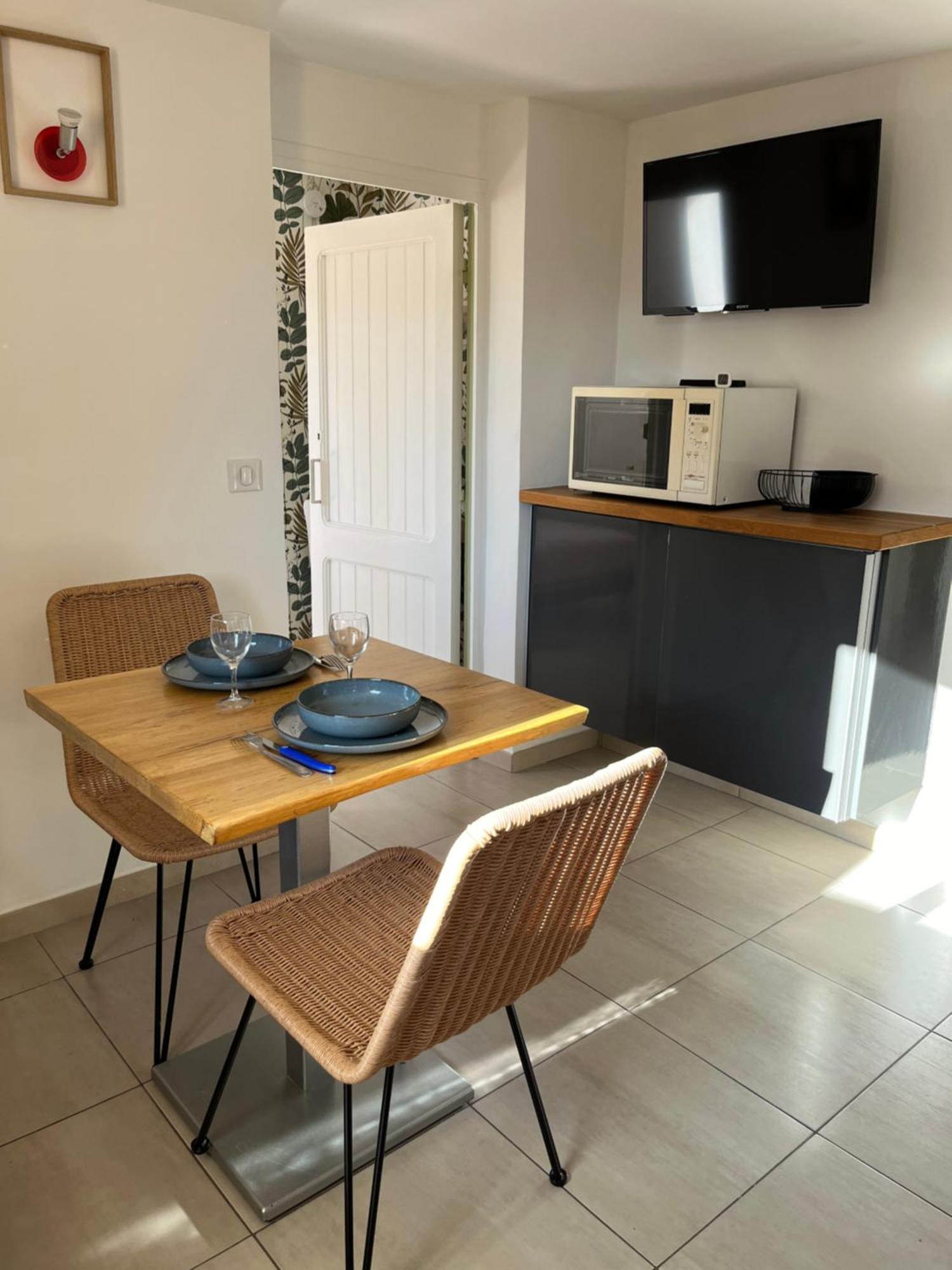 Appartement Deux Pieces Donnant Sur Un Jardin Antibes Eksteriør billede